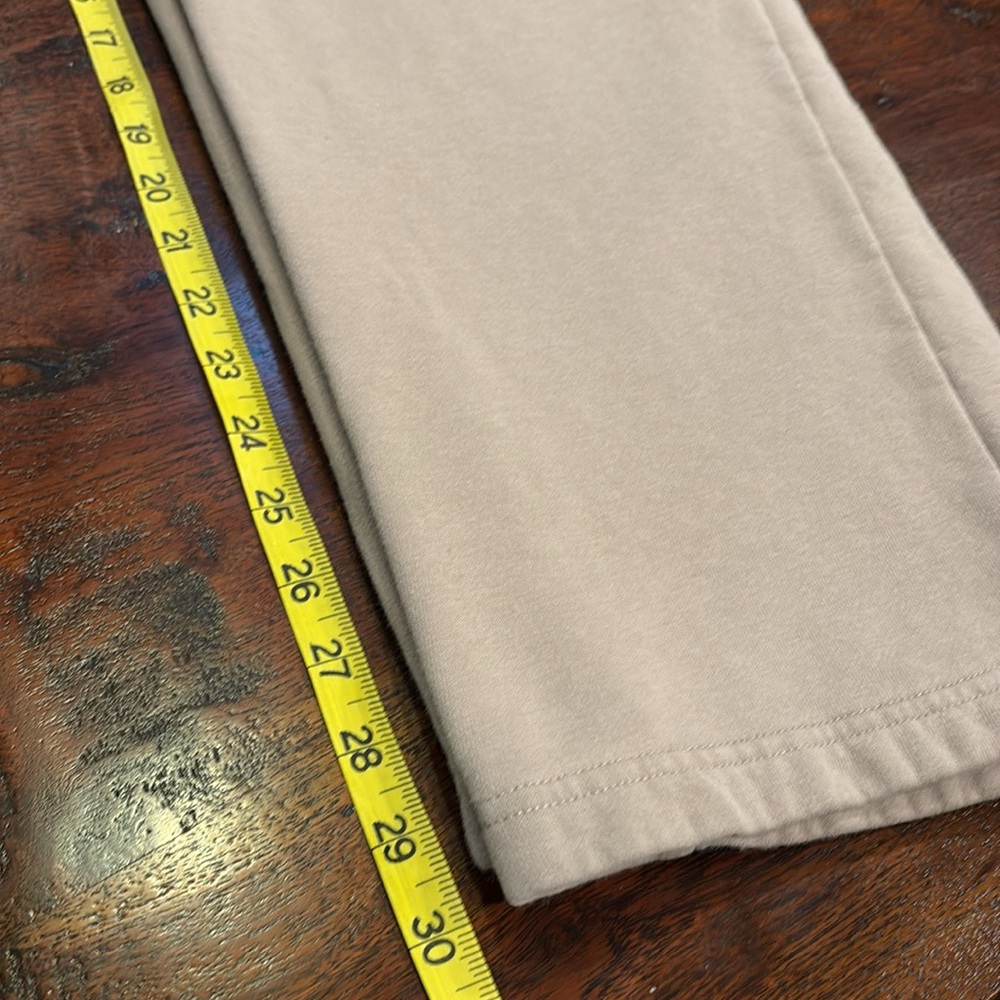 ALO Yoga Ombre Sweatpants - Picture 9 of 9